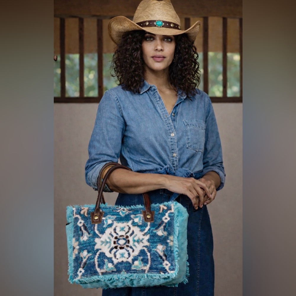 Turquoise Patterned Tote Bag - Picture 3 of 3